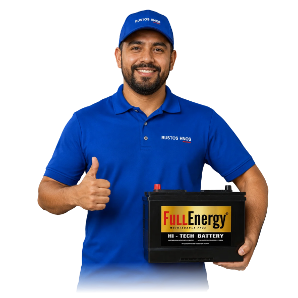 Asesor de Acumuladores Bustos Hermanos con una batería Full Energy